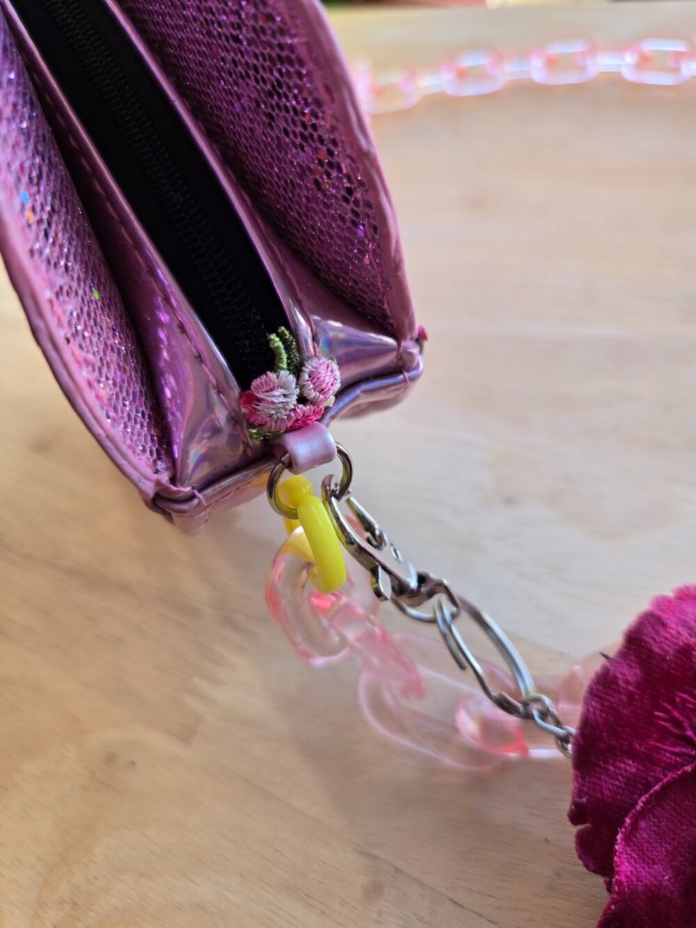Pink Glitter Shoulder Bag Velvet Millinery Keychain Y2k-Style Coquette-inspo - Picture 7 of 16
